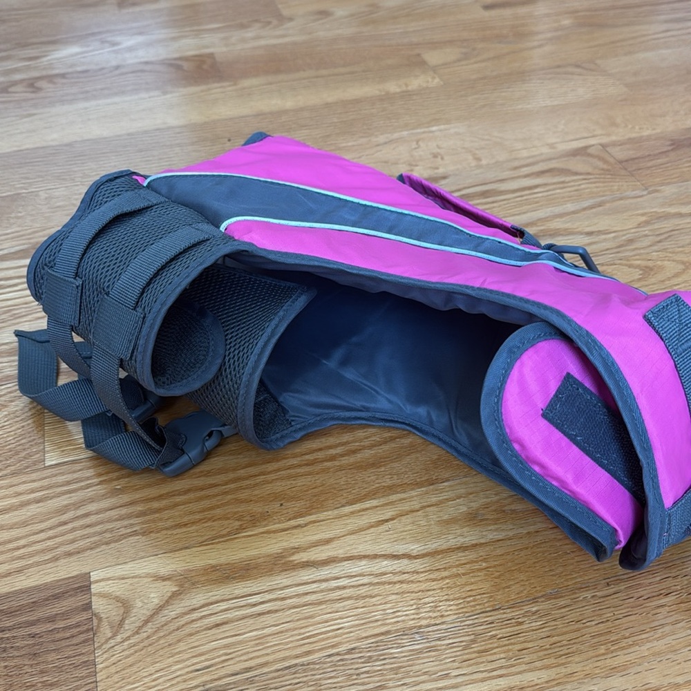 Good2Go Life Vest/Jacket Medium (25-55lbs) - Picture 8 of 9